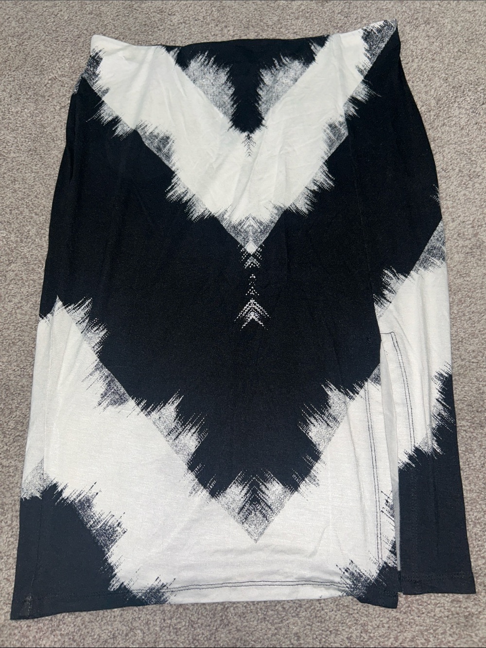 Mossimo Black & White Chevron Pencil Skirt